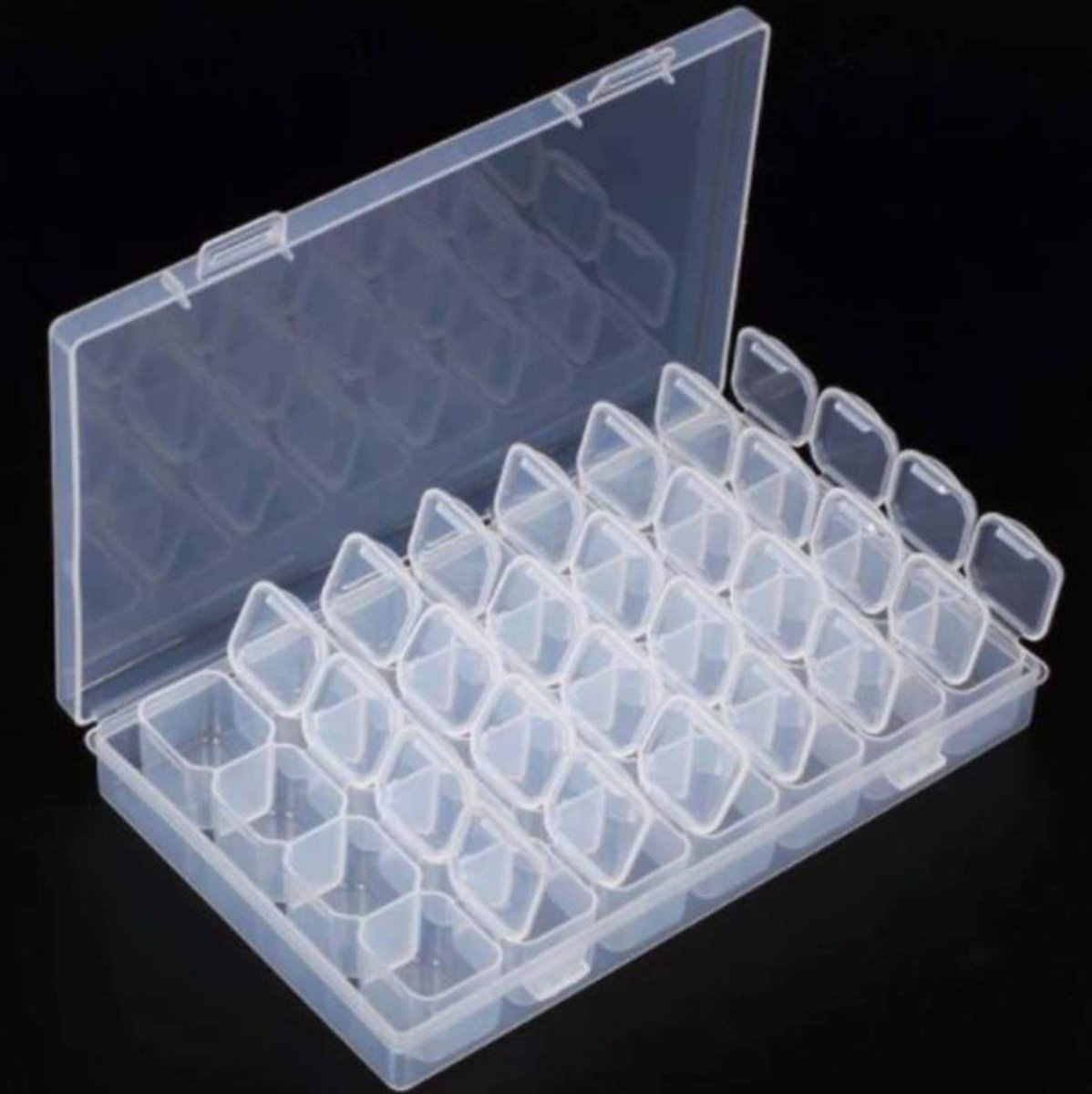   - 2 Opbergdozen - à 28 afsluitbare vakjes voor Diamond Painting | Steentjes | kleine kraaltjes zoals borduur kralen | Opbergdoos | Sorteerdoos